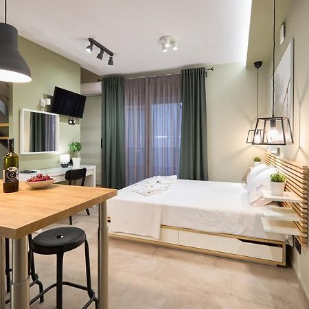 Oisymi Luxury Studios Nea Peramos  Luaran gambar