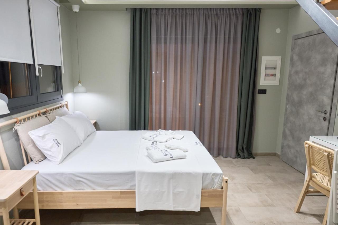 Oisymi Luxury Studios Nea Peramos  Luaran gambar