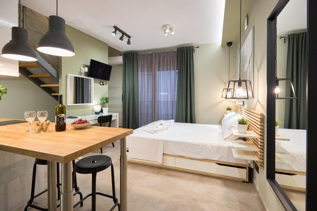 Oisymi Luxury Studios Nea Peramos  Luaran gambar