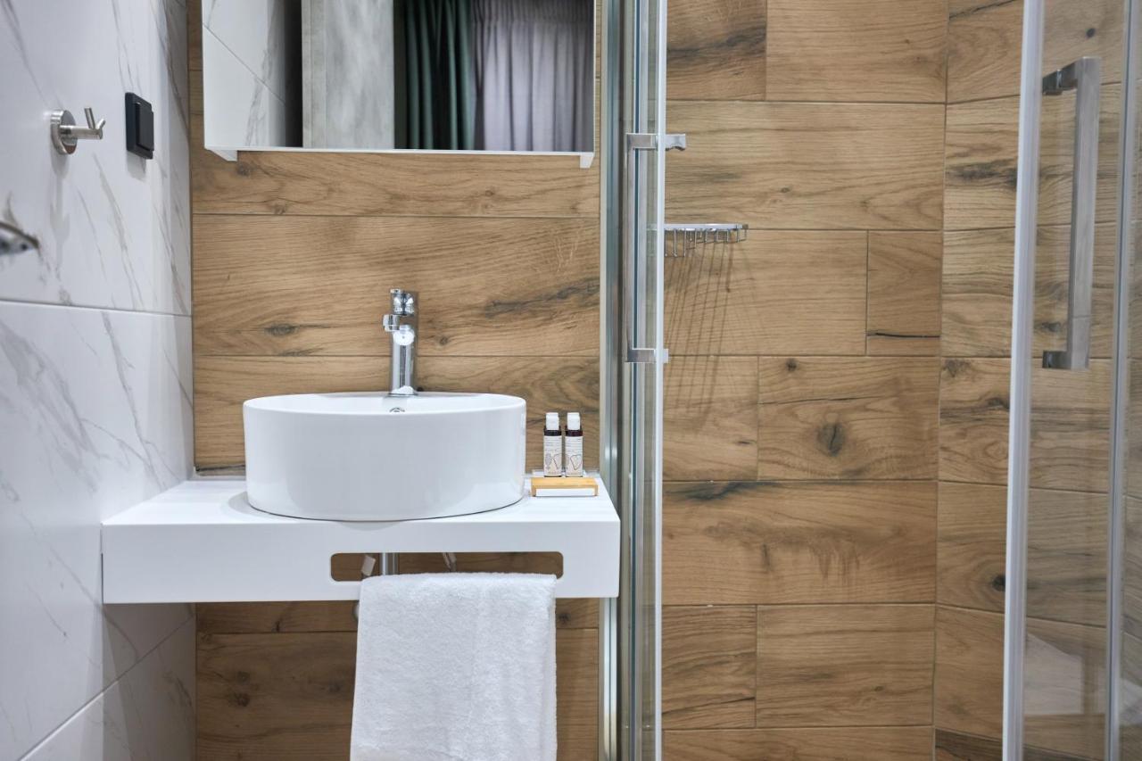 Oisymi Luxury Studios Nea Peramos  Luaran gambar