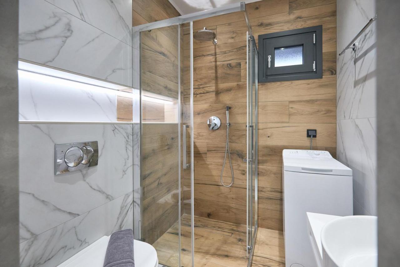 Oisymi Luxury Studios Nea Peramos  Luaran gambar