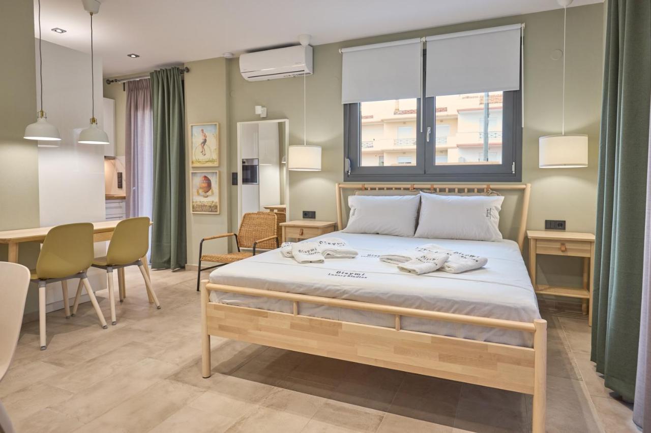 Oisymi Luxury Studios Nea Peramos  Luaran gambar