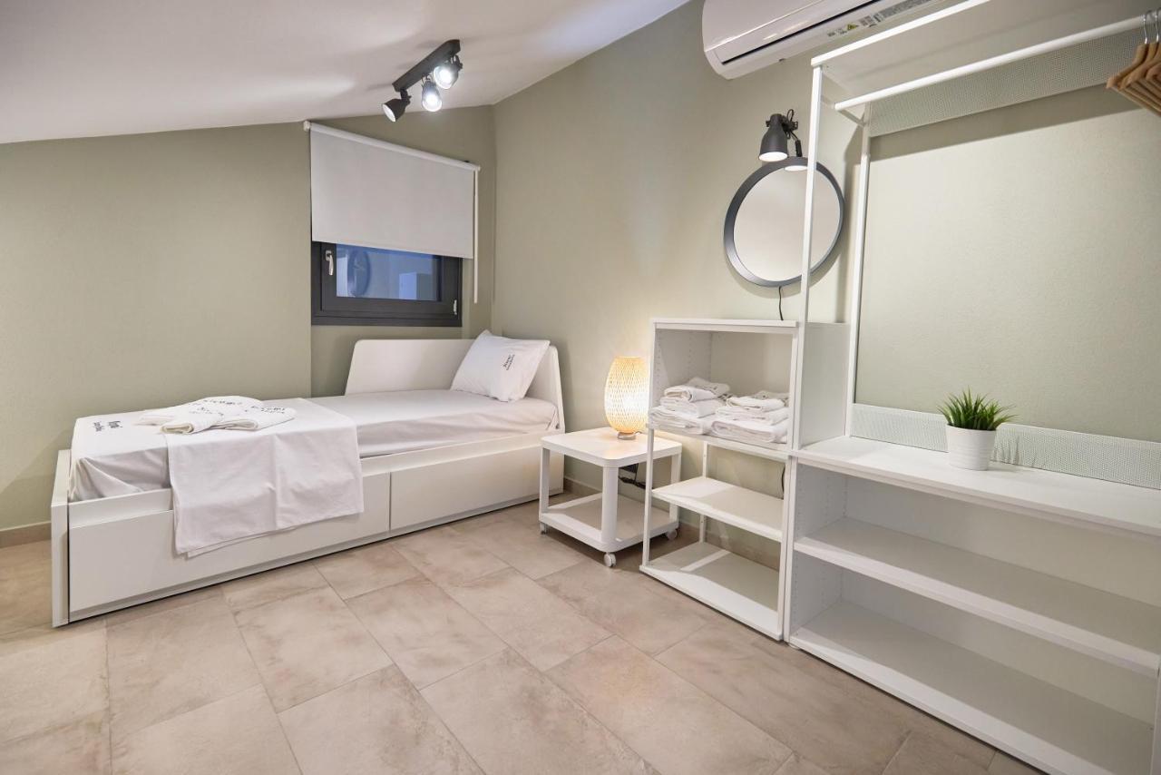 Oisymi Luxury Studios Nea Peramos  Luaran gambar