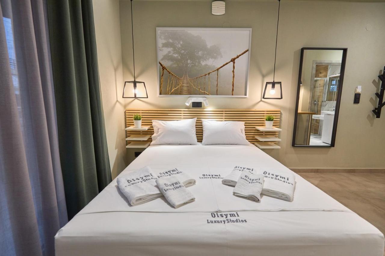Oisymi Luxury Studios Nea Peramos  Luaran gambar
