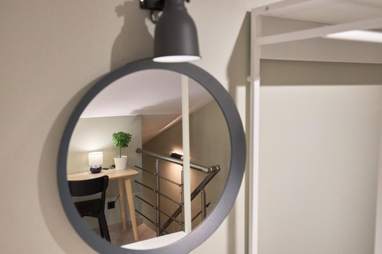Oisymi Luxury Studios Nea Peramos  Luaran gambar