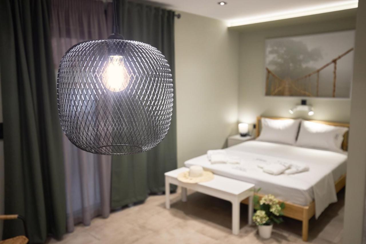 Oisymi Luxury Studios Nea Peramos  Luaran gambar
