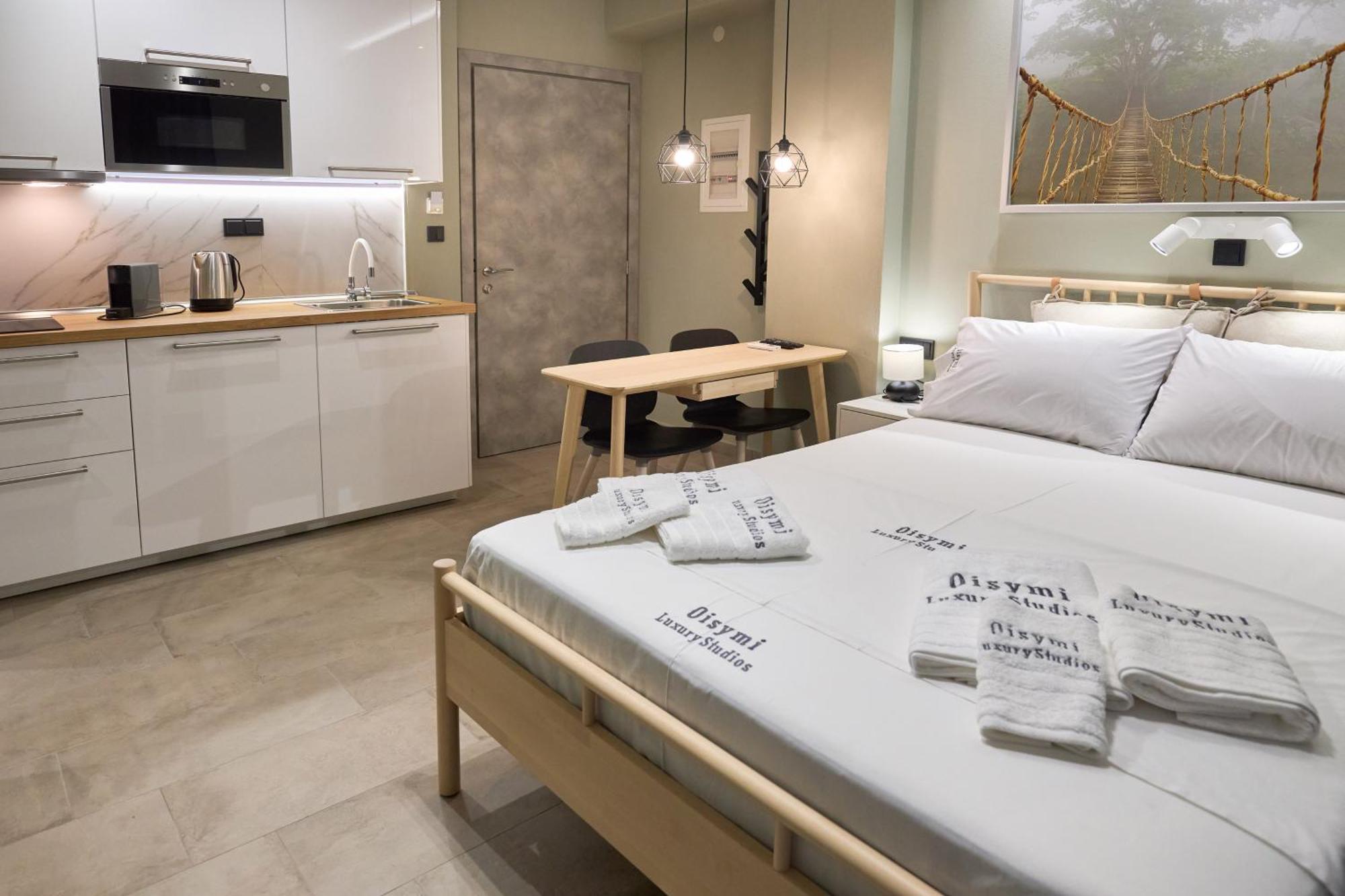 Oisymi Luxury Studios Nea Peramos  Luaran gambar